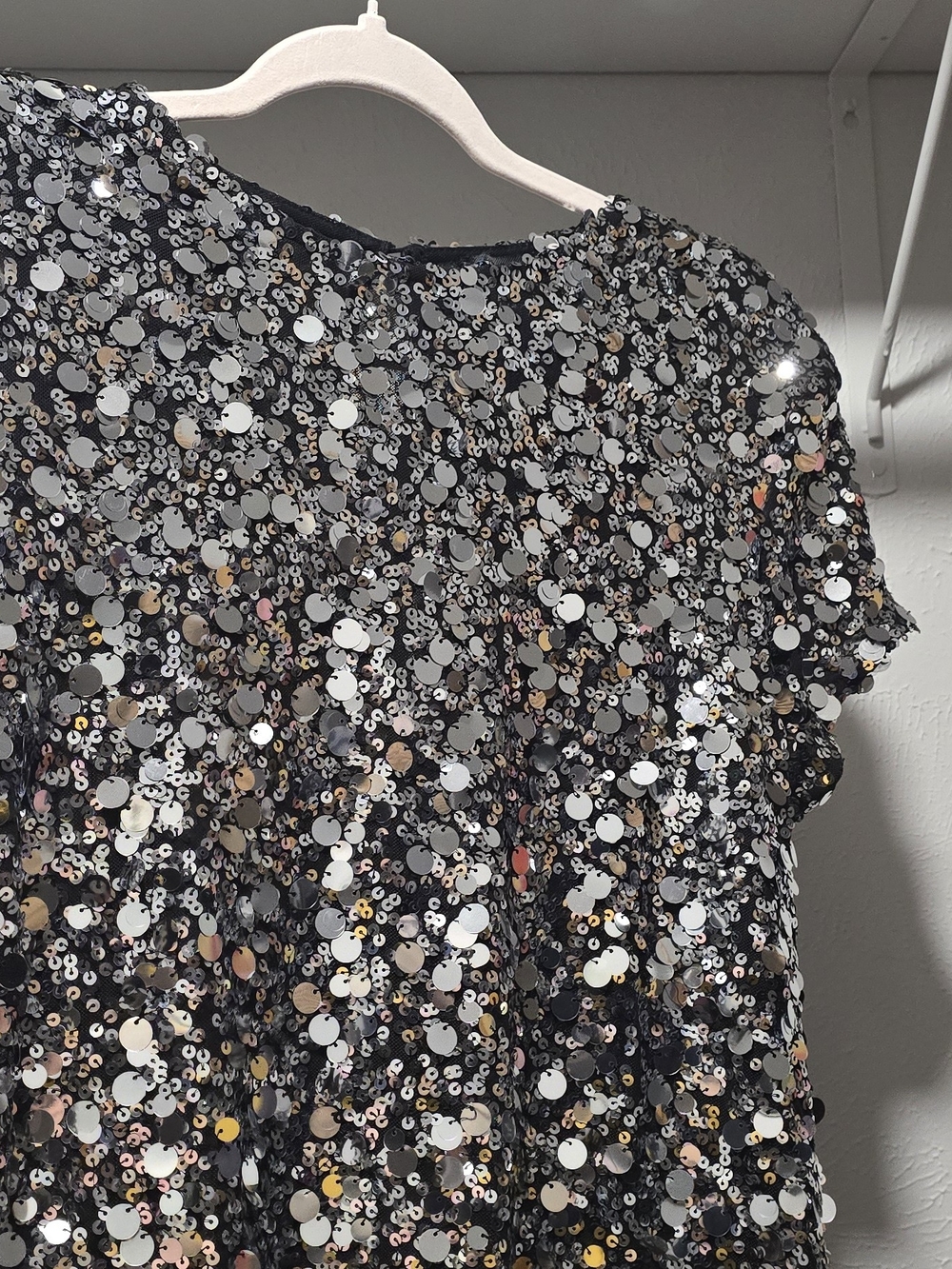 Steve Madden Black Sequin Short Sleeve Tee